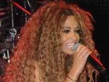 Ελένη Φουρέιρα:Θέλω ο άντρας να έχει το πάνω χέρι