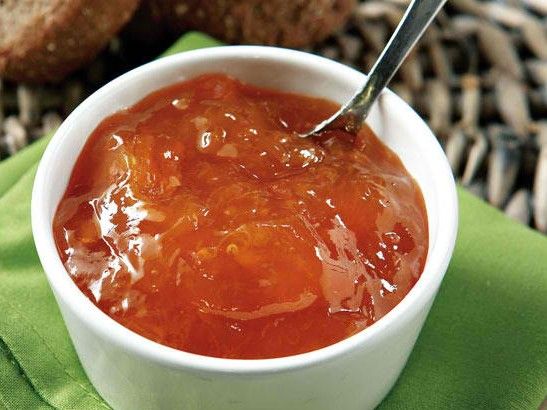 Μαρμελάδα βερίκοκο από την Αργυρώ Μπαρμπαρίγου