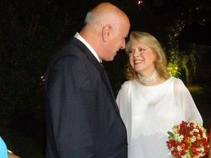 Elena Akrita Giwrgos Kyritshs Pantreythkan X8es To Brady Zinapost Gr