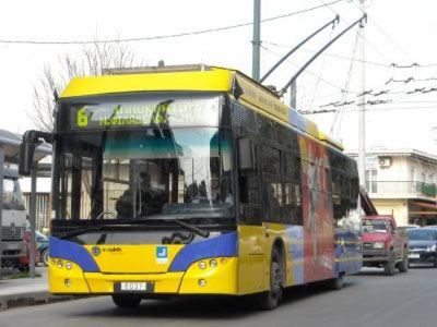 Νεαρή δέχτηκε σεξουαλική παρενόχληση σε τρόλεϊ – «Τον βλέπω να έχει έξω τα γεννητικά του όργανα»