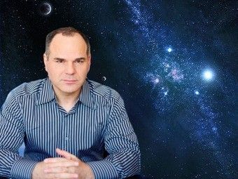 O Γιώργος Πανόπουλος αποκαλύπτει το ζώδιο της Ελλάδας και τι μας επιφυλάσσει το μέλλον