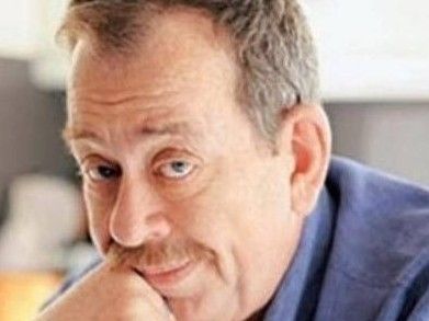 Φάβα με καραμελωμένα κρεμμύδια και κάπαρη από τον Ηλία Μαμαλάκη
