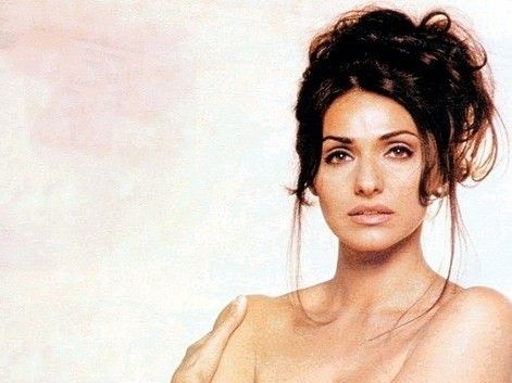 Βίκυ Κουλιανού: Μιλά για τον γάμο που έκανε σε ηλικία δεκαεπτά ετών!