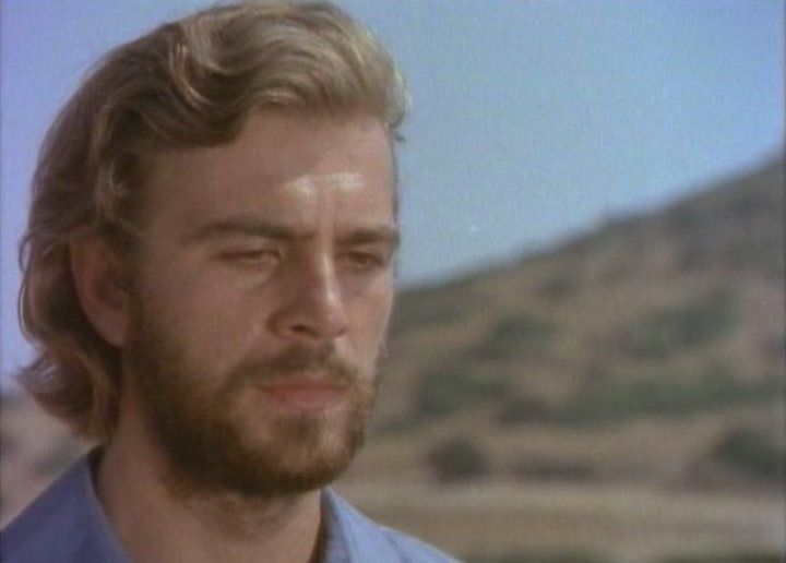 Δείτε πως είναι σήμερα ο Λάκης Κομνηνός!