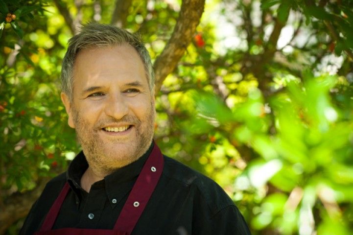 Γεμιστό φιλέτο κοτόπουλου με μανιτάρια και γραβιέρα από τον Βαγγέλη Δρίσκα