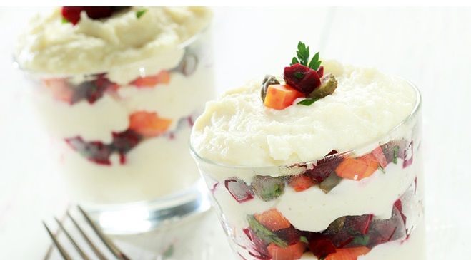 Ρώσικη σαλάτα με γιαούρτι από τη Ντίνα Νικολάου