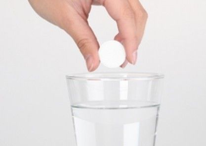 Απίστευτο περιστατικό σε νοσοκομείο: Nοσηλεύτρια αντί να δώσει φάρμακο σε ασθενή το κατάπιε η ίδια