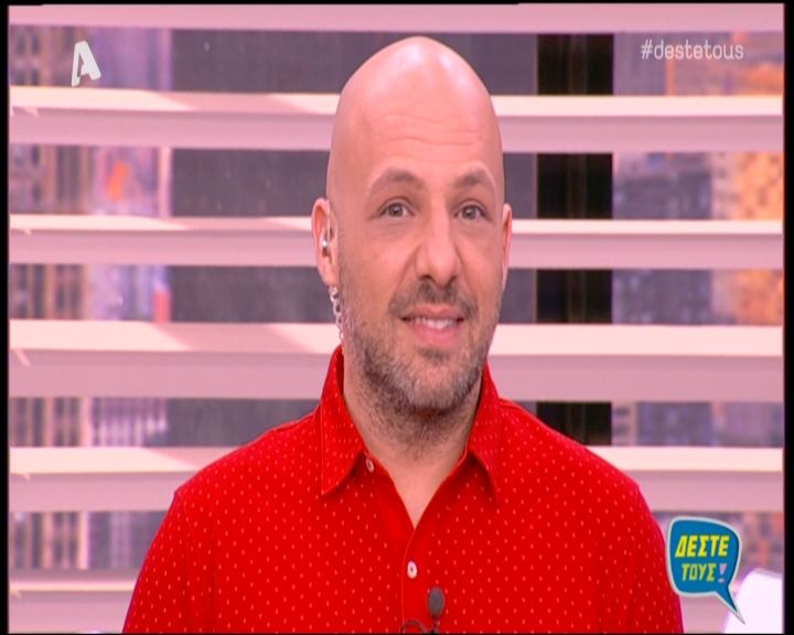 Nikos Moytsinas Ta Mallia Ta Bazei Kai Ta Bgazei Ka8e Mera Gia Poia To Eipe Video Zinapost Gr