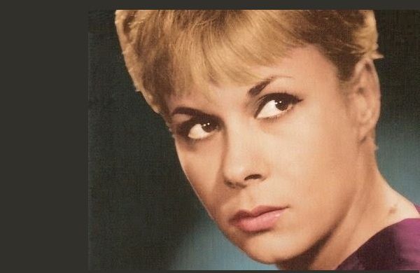 Κλειώ Δενάρδου: Δείτε πως είναι σήμερα η γνωστή ερμηνεύτρια!