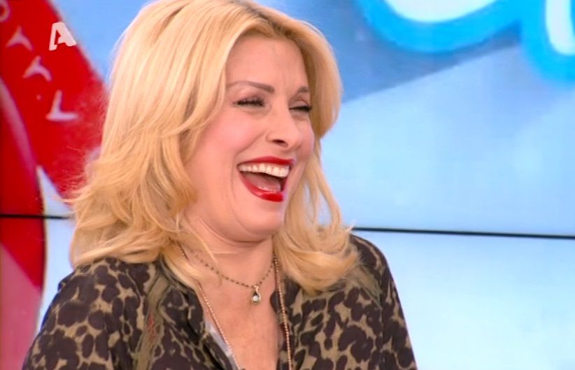 Τα γέλια της Ελένης Μενεγάκη και οι συνεργάτες της: «Σαν ρόλοι από σίριαλ είστε!» (Video)