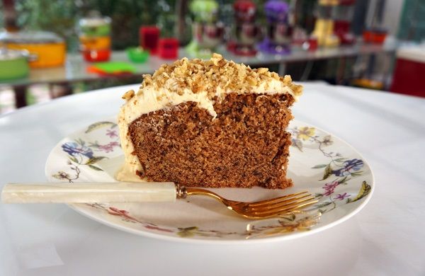 Κέικ μόκα με κρέμα καρυδιών από τον Βαγγέλη Δρίσκα