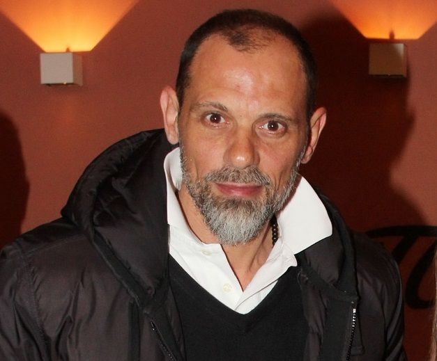 Τζώνυ Θεοδωρίδης: Δείτε τον σε σπάνια φωτογραφία 32 χρόνια πριν μαζί με τον Σταμάτη Γαρδέλη!