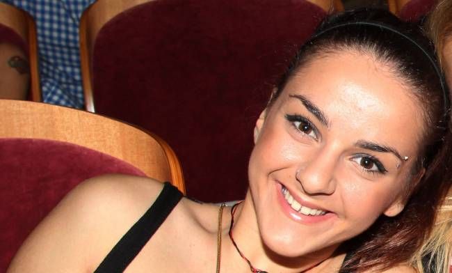 Δείτε την κόρη του Βλάσση Μπονάτσου, Ζένια