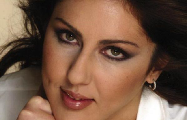 Δύσκολες ώρες για την Ράνια Καρατζαφέρη- “Έφυγε” από τη ζωή η αγαπημένη της μητέρα