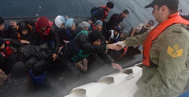 Διάσωση 255 προσφύγων στο Αιγαίο από την τουρκική ακτοφυλακή