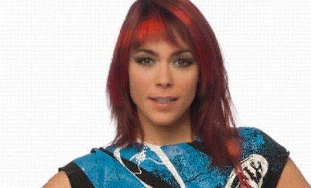 Η Λίλα από τους «Singles» είναι πολύ sexy (pics &vid)