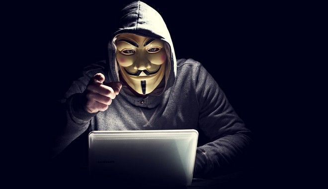 Anonymous: Μετά τις τράπεζες και τις κρατικές υπηρεσίες «έριξαν» και δεκάδες sites ρωσικών MME