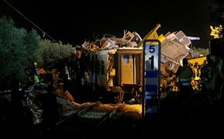 Σύγκρουση τρένων: Τι φταίει για τη φοβερή τραγωδία στην Ιταλία