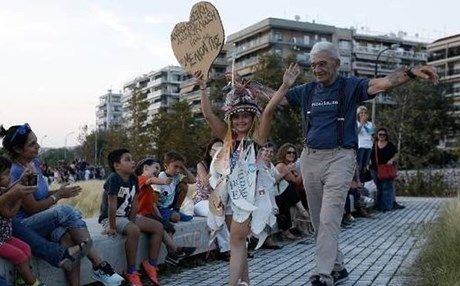 Ο Γιάννης Μπουτάρης σε ρόλο…μοντέλου! (Video)