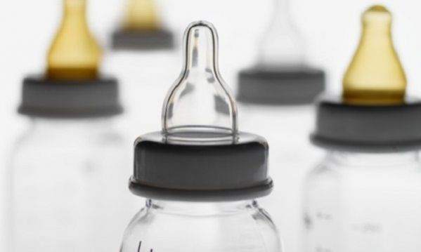 Αποστείρωση μπιμπερό: Πώς θα γίνει σωστά!