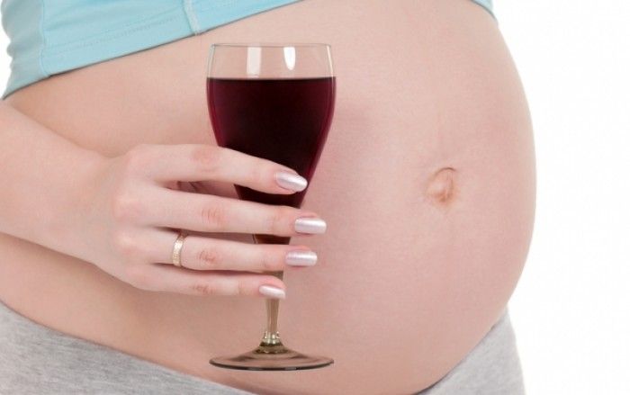 Γιατί η έγκυος δεν πρέπει να καταναλώνει αλκοόλ