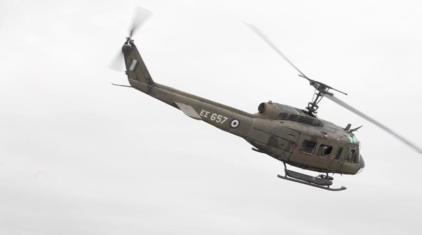 Αυτό είναι το στρατιωτικό ελικόπτερο «Χιούι» που κατέπεσε στην Ελασσόνα – ΒΙΝΤΕΟ