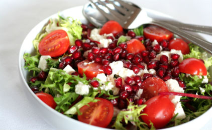 Σαλάτα με μαρούλι, ντοματίνια και ρόδι