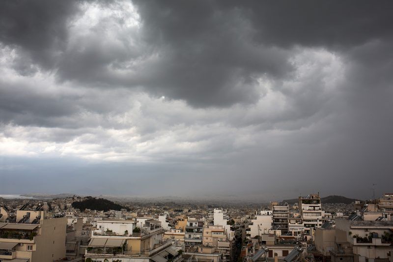 Καιρός: Βροχές και καταιγίδες σε όλη την Ελλάδα