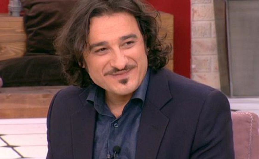 Βασίλης Χαραλαμπόπουλος: Δείτε τον με νέο look μαζί με την όμορφη σύζυγό του