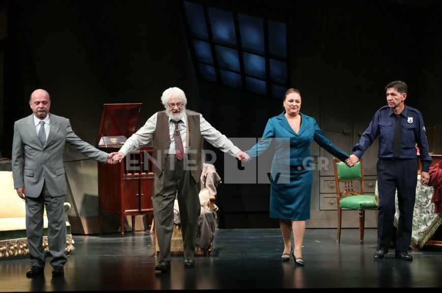 “Το Τίμημα”: Λαμπερές παρουσίες στην πρεμιέρα (Φωτογραφίες)