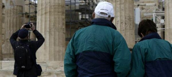 SZ: Οι Γερμανοί δεν θεωρούν ασφαλή χώρα την Ελλάδα για διακοπές -Ποιες επιλέγουν