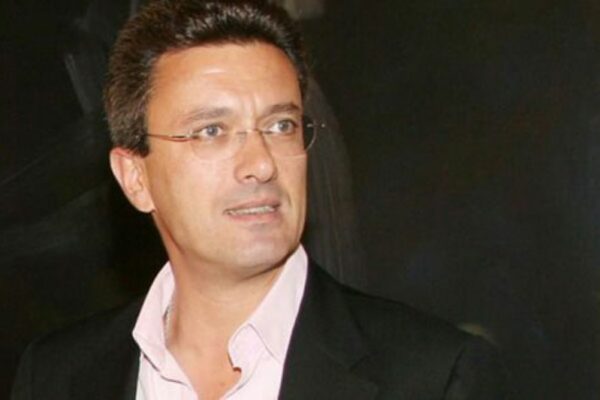 Νίκος Χατζηνικολάου: Η νυχτερινή έξοδος με την Κρίστη Τσολακάκη και το χειροφίλημα!