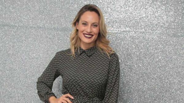 Ελεονώρα Μελέτη: Με φουσκωμένη κοιλίτσα στη συνέντευξη τύπου για το “Dancing with the Stars”