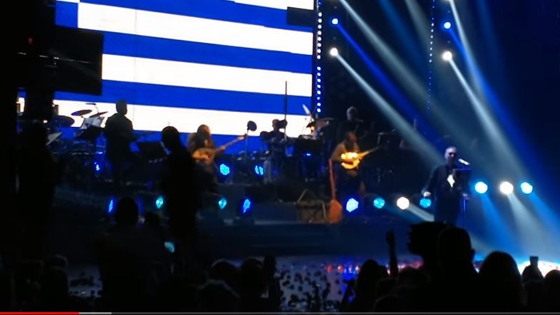 Νότης Σφακιανάκης σε Χρυσή Αυγή: “Είμαι μαζί σας γιατί είστε συνεπείς και κάνετε αντίσταση” (Video)