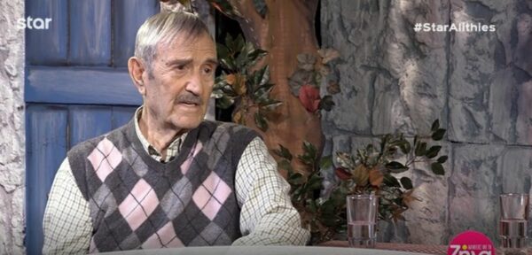 Ο Γιάννης Βογιατζής κάνει απολογισμό ζωής στα 91 του χρόνια: «Όταν είμαι στη σκηνή νιώθω ότι…» (Video)