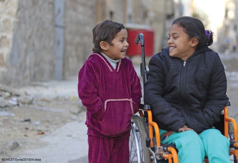 Χωρίς ορατό τέλος ο επτάχρονος πόλεμος στη Συρία: τα παιδιά με αναπηρίες διατρέχουν κίνδυνο περιθωριοποίησης