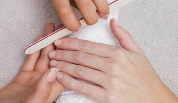 Χρειάζεται άμεσα βοήθεια: Τα 8 SOS σημάδια που «φωνάζει» το σώμα σου
