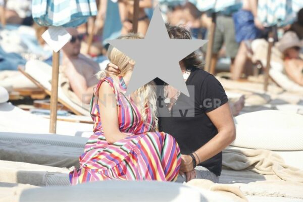 Eρωτευμένοι στη Μύκονο γοητευτικός Έλληνας ηθοποιός και η σύντροφος του (Video)