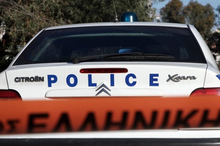 Πάτρα: Έγινε ληστής στα 13 του χρόνια – Χειροπέδες στον μαθητή λίγο μετά την επίθεση!