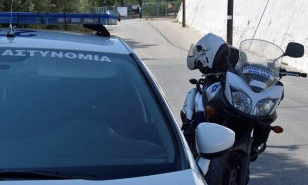 Θρίλερ στη Νίκαια: «Με απήγαγαν» λέει ο αστυνομικός – Μήνυση από τους Πακιστανούς