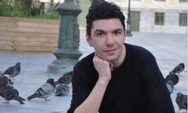 Ζακ Κωστόπουλος: Πέθανε από ισχαιμικό επεισόδιο εξαιτίας των κακώσεών του, κατέθεσε ο ιατροδικαστής