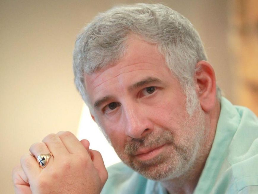 Έστειλα μήνυμα στον Πέτρο Φιλιππίδη  για να  του δείξω την συμπαράστασή μου και την εκτίμησή μου. Του έγραψα…