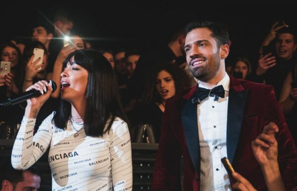 Eλένη Φουρέιρα: Με νέο hair look διασκέδασε στον Αργυρό! (Photos &Video)