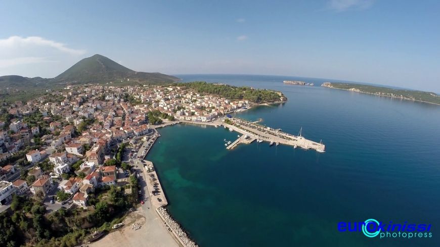 Η Πύλος, το λιμάνι της, το κάστρο και ο μαγευτικός κόλπος