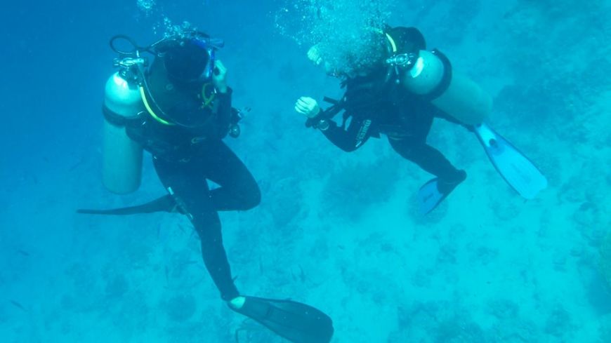 Θρίλερ στην Κάρπαθο: Αγνοούνται δύο δύτες που βούτηξαν στα 45 μέτρα