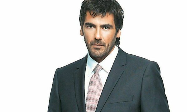 Αντώνης Καρυστινός: Ο λόγος για τον οποίο μετακόμισε στην Αγγλία με την οικογένεια του