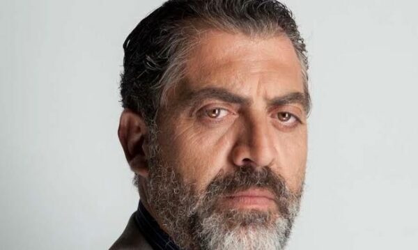 Συγκινεί το μήνυμα του Κούλλη Νικολάου στη μητέρα του:Μανα που στον κόρφο σου μεγάλωσα με τόση αγάπη…