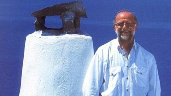 Πέθανε ο σχεδιαστής Γιάννης Τσεκλένης