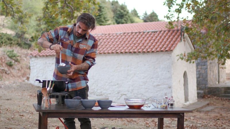 «Akis’ Food Tour»: Δείτε την τηλεθέαση της πρεμιέρας της νέας εκπομπής του Άκη Πετρετζίκη