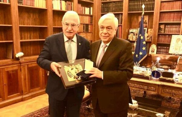 Ο Προκόπης Παυλόπουλος δέχτηκε επί μιάμιση ώρα τον ιδιωτικό ερευνητή Γιώργο Τσούκαλη